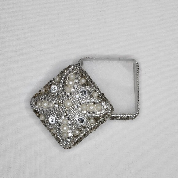 Adorable Pearl & Crystal Trinket Box - Picture 4 of 5